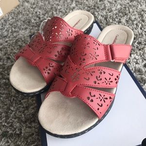 RED Croft & Barrow POPPINS Red Cutout Sandals‼️